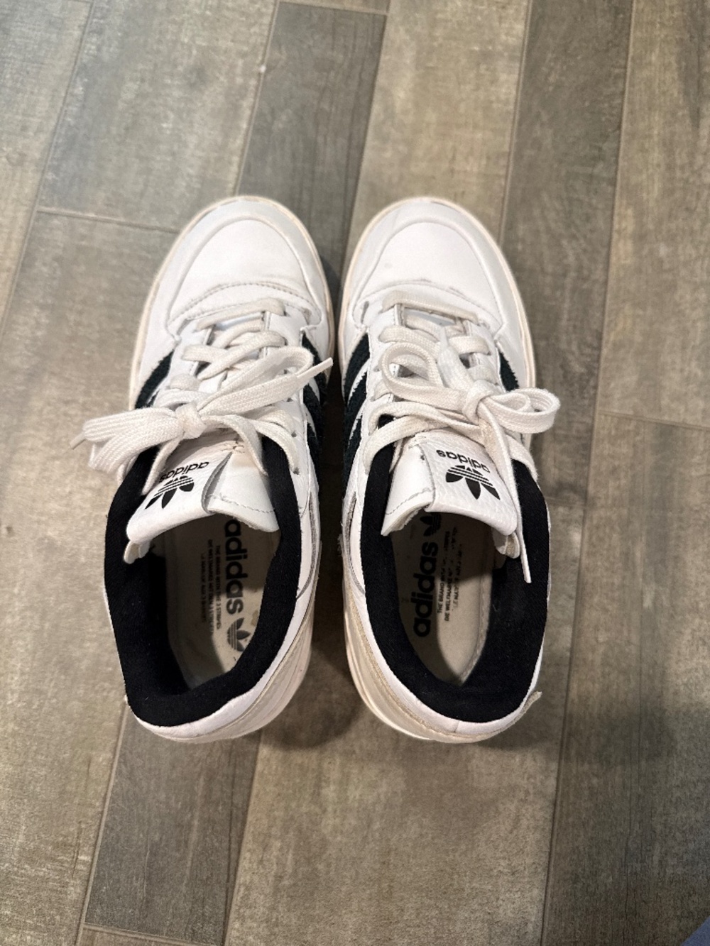 Adidas sneakers 3 Streifen The brand